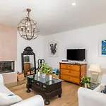 Village By Villsy - With Heated Pool, Spa, Private Tennis Court, Golf Court, Basketball Court And Playroom ヴィラ *