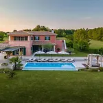 ヴィラ Village By Villsy - With Heated Pool, Spa, Private Tennis Court, Golf Court, Basketball Court And Playroom Tinjan