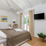ヴィラ Village By Villsy - With Heated Pool, Spa, Private Tennis Court, Golf Court, Basketball Court And Playroom Tinjan