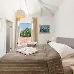 Village By Villsy - With Heated Pool, Spa, Private Tennis Court, Golf Court, Basketball Court And Playroom Tinjan