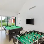 Village By Villsy - With Heated Pool, Spa, Private Tennis Court, Golf Court, Basketball Court And Playroom * Tinjan