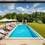 Village By Villsy - With Heated Pool, Spa, Private Tennis Court, Golf Court, Basketball Court And Playroom