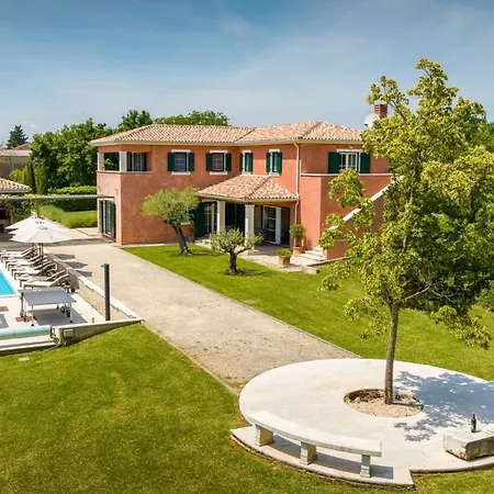 Village By Villsy - With Heated Pool, Spa, Private Tennis Court, Golf Court, Basketball Court And Playroom ヴィラ