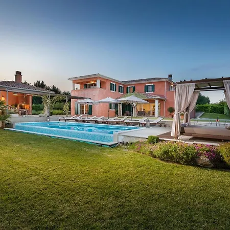 Village By Villsy - With Heated Pool, Spa, Private Tennis Court, Golf Court, Basketball Court And Playroom Tinjan